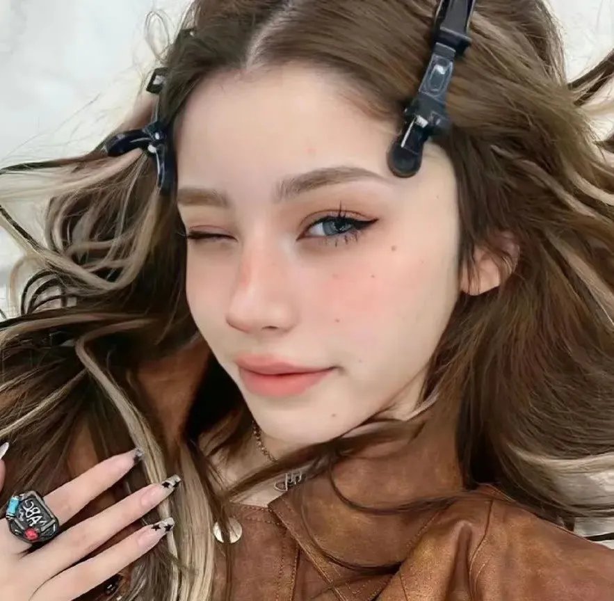 坐着轮椅飞上天空